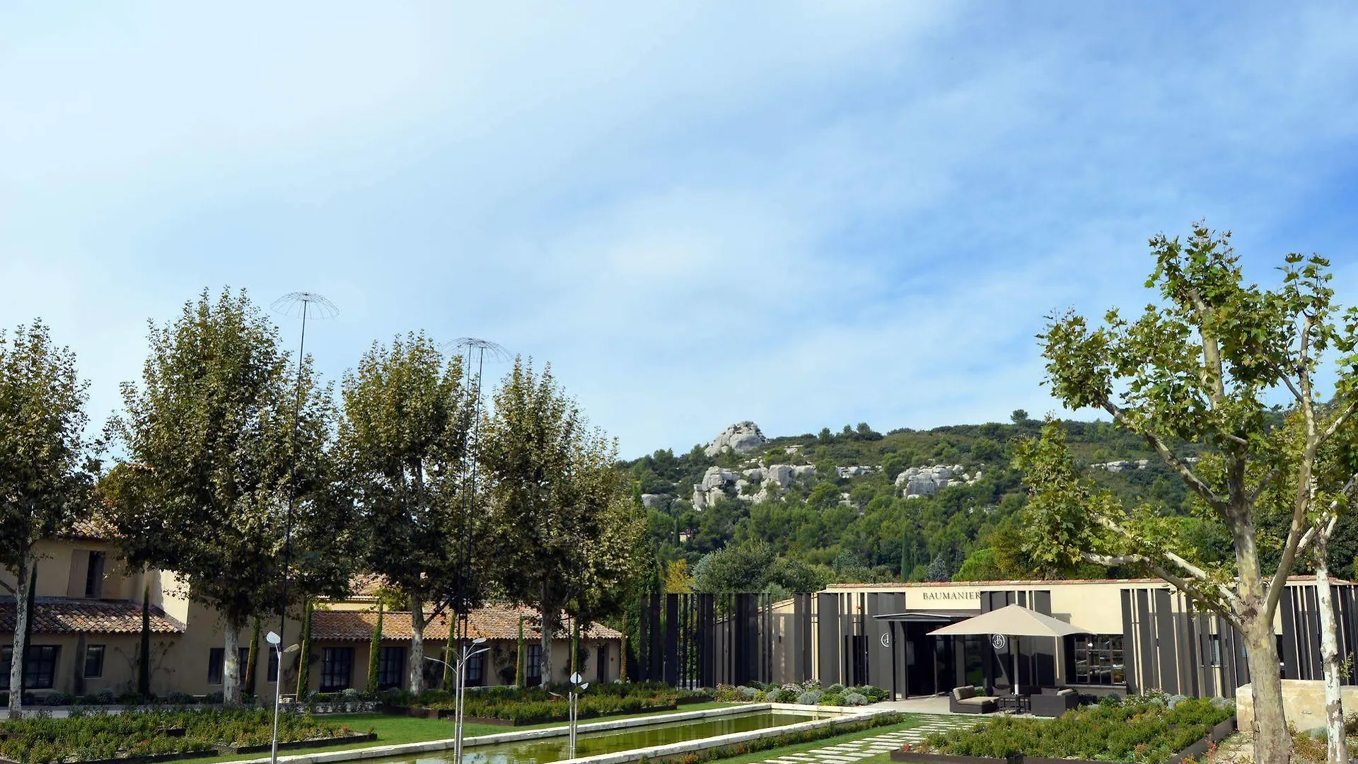 Baumaniere - Les Baux De Provence Hotel France