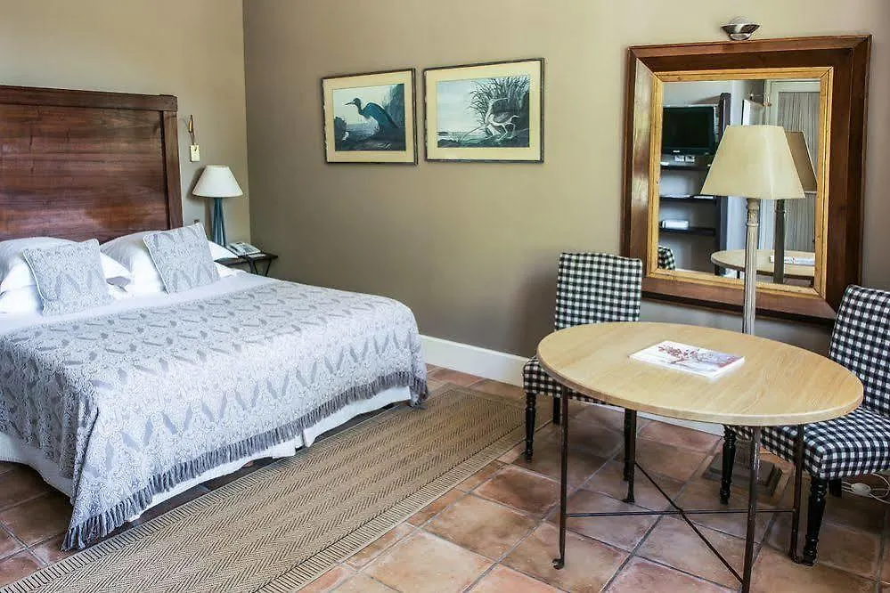Baumaniere - Les Baux De Provence Hotel France