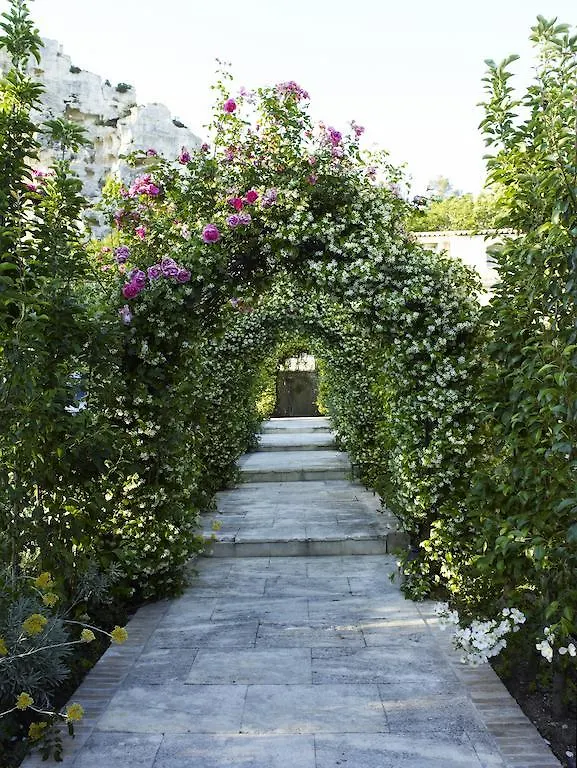 Baumaniere - Les Baux De Provence Hotel France